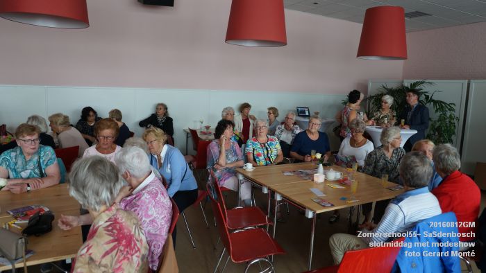 fDSC01150- Zomerschool55+ SaSdenbosch - slotmiddag met modeshow - 12aug2016 -  foto GerardMontE web