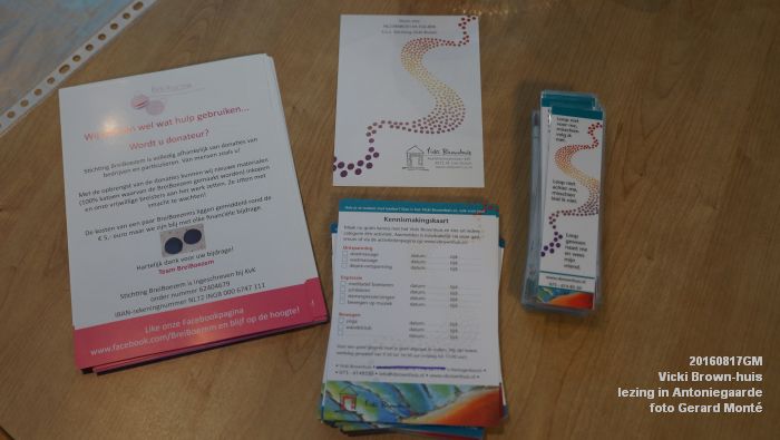 DSC09612- Vicki Brown-huis lezing  in Antoniegaarde - 17aug2016 -  foto GerardMontE web