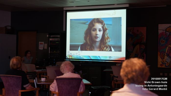 DSC09655- Vicki Brown-huis lezing  in Antoniegaarde - 17aug2016 -  foto GerardMontE web
