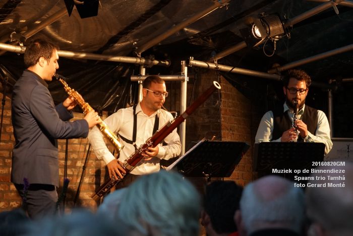 eDSC00122- Muziek op de Binnendieze -  Spaans trio Tamha - 20augustusi2016 -  foto GerardMontE web