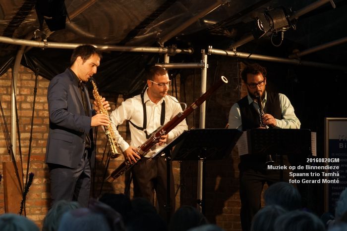 eDSC00128- Muziek op de Binnendieze -  Spaans trio Tamha - 20augustusi2016 -  foto GerardMontE web