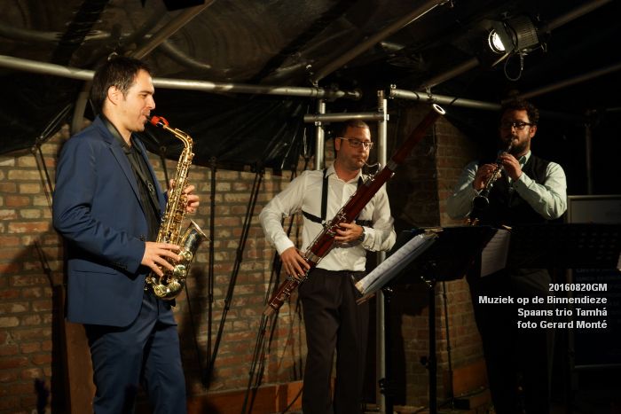 eDSC00165- Muziek op de Binnendieze -  Spaans trio Tamha - 20augustusi2016 -  foto GerardMontE web