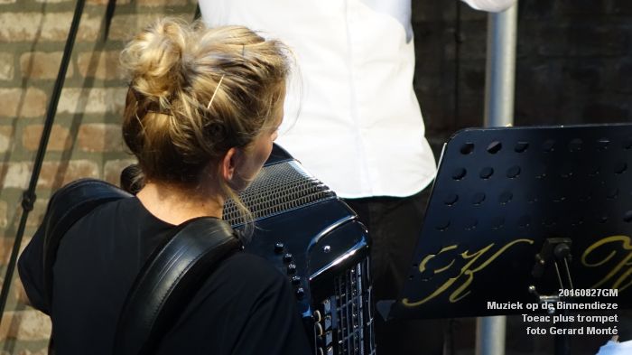 fDSC08233- Muziek op de Binnendieze -  Toeac plus trompet - 27augustusi2016 -  foto GerardMontE web