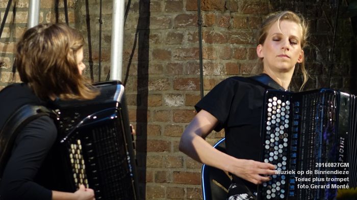 fDSC08269- Muziek op de Binnendieze -  Toeac plus trompet - 27augustusi2016 -  foto GerardMontE web