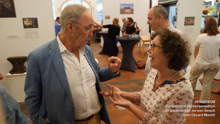 DSC04026- Puntneuzen en kersenpitten - verhalen en recepten uit de keuken van Jeroen Bosch - 16september2016 -  foto GerardMontE web