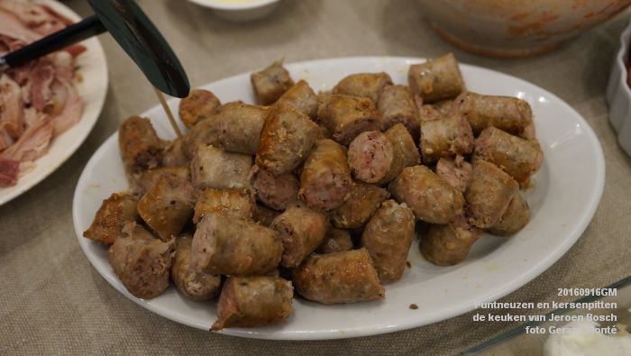 DSC04076- Puntneuzen en kersenpitten - verhalen en recepten uit de keuken van Jeroen Bosch - 16september2016 -  foto GerardMontE web