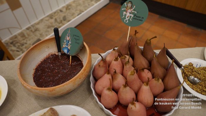 DSC04078- Puntneuzen en kersenpitten - verhalen en recepten uit de keuken van Jeroen Bosch - 16september2016 -  foto GerardMontE web