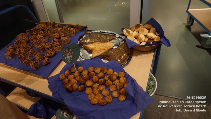 DSC04085- Puntneuzen en kersenpitten - verhalen en recepten uit de keuken van Jeroen Bosch - 16september2016 -  foto GerardMontE web