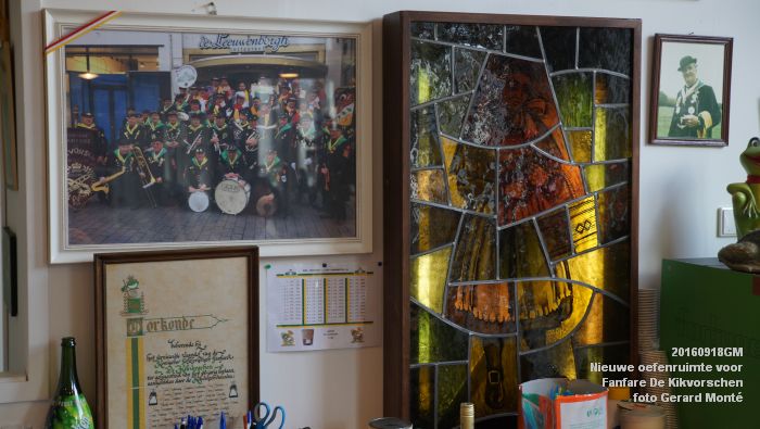 DSC00300- Nieuwe oefenruimte voor de Komische Folkloristische Fanfare De Kikvorschen 28-8 - 18september2016 -  foto GerardMontE web