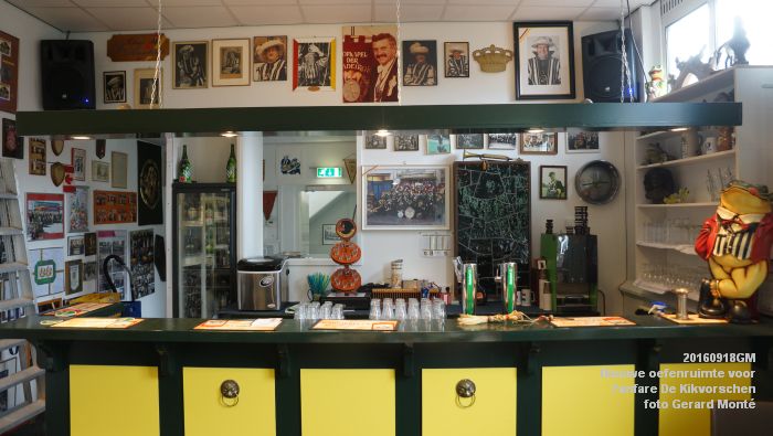 DSC04191- Nieuwe oefenruimte voor de Komische Folkloristische Fanfare De Kikvorschen 17-9 - 18september2016 -  foto GerardMontE web