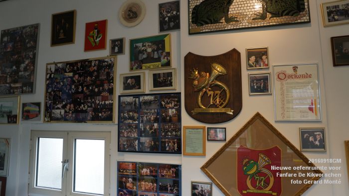 DSC04193- Nieuwe oefenruimte voor de Komische Folkloristische Fanfare De Kikvorschen 17-9 - 18september2016 -  foto GerardMontE web