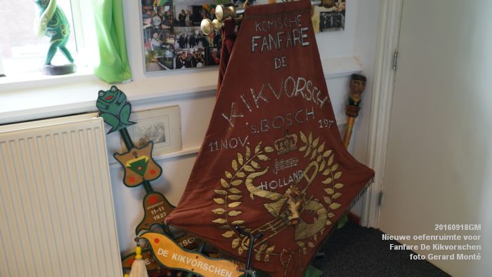 DSC04195- Nieuwe oefenruimte voor de Komische Folkloristische Fanfare De Kikvorschen 17-9 - 18september2016 -  foto GerardMontE web