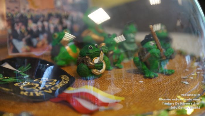 DSC04199- Nieuwe oefenruimte voor de Komische Folkloristische Fanfare De Kikvorschen 17-9 - 18september2016 -  foto GerardMontE web