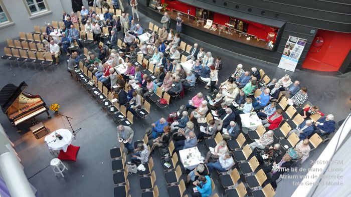 DSC08552- Koffie bij de piano - Lions club - Atrium van de Muzerije - 2oktober2016 -  foto GerardMontE web
