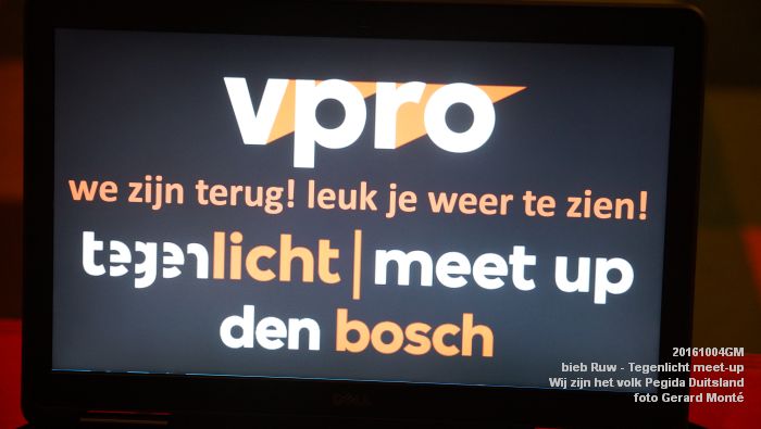 DSC07696-  Ruw - Tegenlicht meet-up over Wij zijn het volk Pegida in Duitsland - 4oktober2016 -  foto GerardMontE web