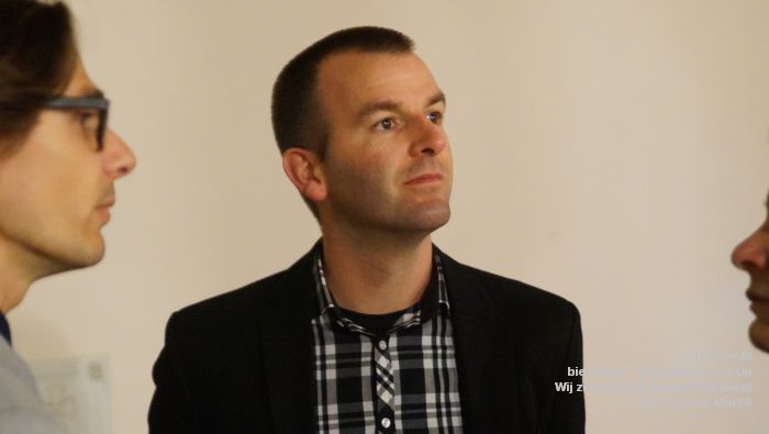 DSC07699-  Ruw - Tegenlicht meet-up over Wij zijn het volk Pegida in Duitsland - 4oktober2016 -  foto GerardMontE web