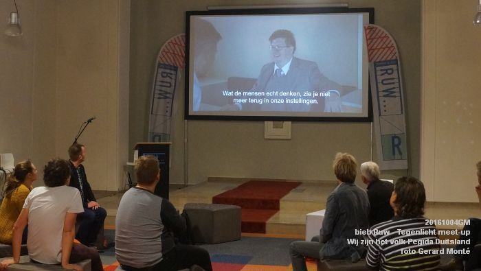 DSC07737-  Ruw - Tegenlicht meet-up over Wij zijn het volk Pegida in Duitsland - 4oktober2016 -  foto GerardMontE web