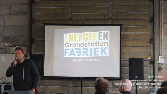 DSC01493- Heusden - praktijkproef bioraffinage - Waterplanten worden duurzame -grond-stoffen.- 26oktober2016 - foto GerardMontE web