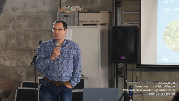 DSC01500- Heusden - praktijkproef bioraffinage - Waterplanten worden duurzame -grond-stoffen.- 26oktober2016 - foto GerardMontE web