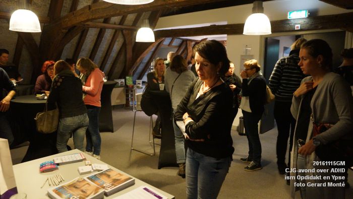 DSC04672- bieb bovenkamer CJG-avond over ADHD ism Opdidakt en Ypse - 14november2016 - foto GerardMontE web