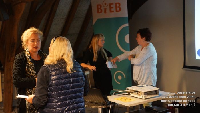 DSC04701- bieb bovenkamer CJG-avond over ADHD ism Opdidakt en Ypse - 14november2016 - foto GerardMontE web