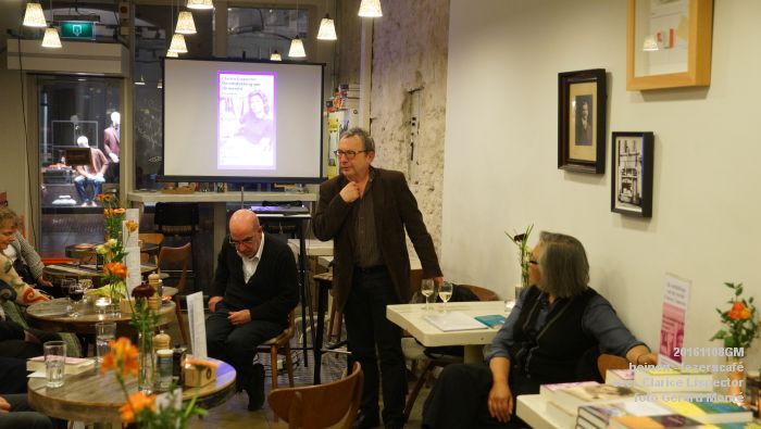 DSC03711- heinen lezerscafe over Clarice Lispector door vertaler Harrie Lemmens - 8november2016 - foto Gerard MontE web DSC03711- heinen lezerscafe over Clarice Lispector door vertaler Harrie Lemmens - 8november2016 - foto Gerard MontE web