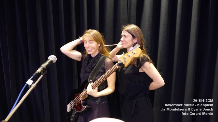DSC09152- november music biebplein - Els Mondelaers en  Dyane Donck - 13november2016 - foto GerardMontE web