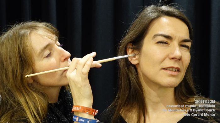 DSC09157- november music biebplein - Els Mondelaers en  Dyane Donck - 13november2016 - foto GerardMontE web