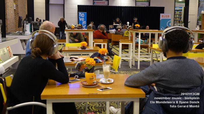 DSC09175- november music biebplein - Els Mondelaers en  Dyane Donck - 13november2016 - foto GerardMontE web