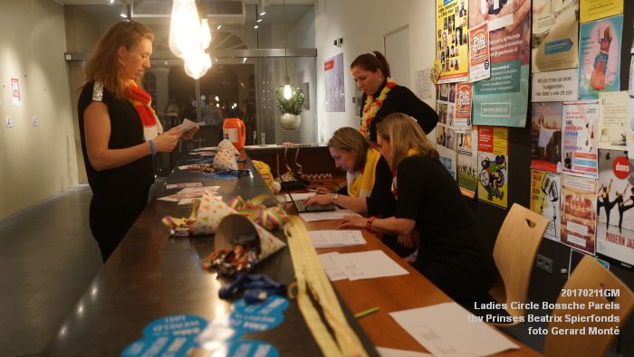 DSC01079- Ladies Circle Bossche Parels tbv Prinses Beatrix Spierfonds in Muzerije - 11februari2017 -  foto GerardMontE web
