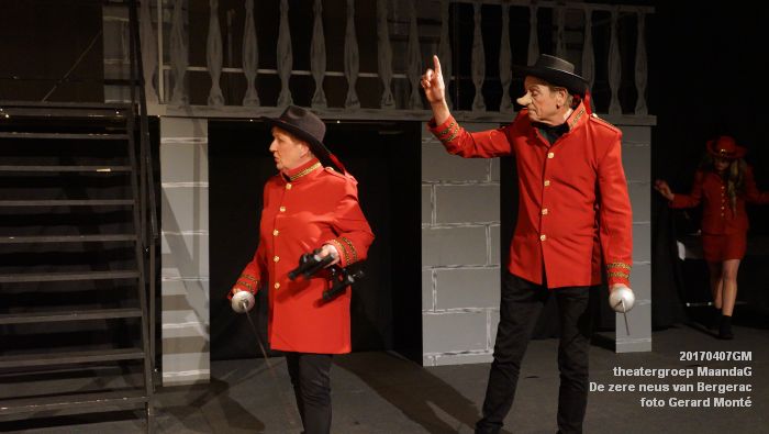 DSC01602- theatergroep MaandaG - De zere neus van Bergerac  - 7april2017 - foto GerardMontE web