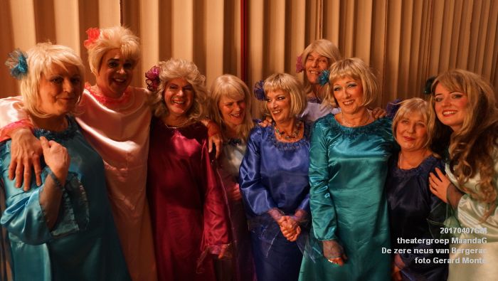 DSC01682- theatergroep MaandaG - De zere neus van Bergerac  - 7april2017 - foto GerardMontE web