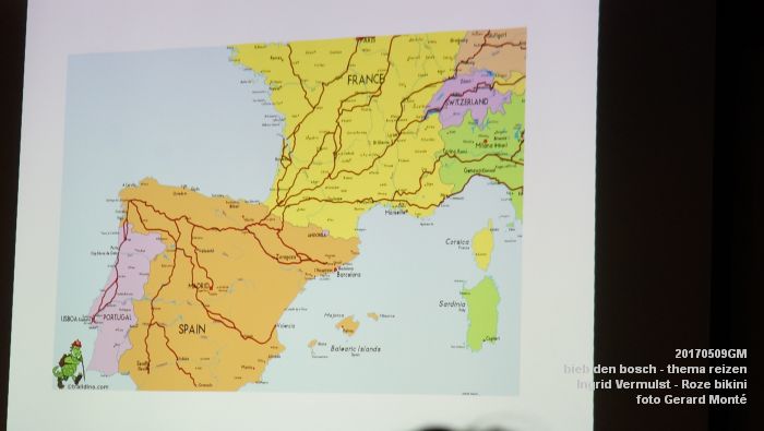 DSC07000- bieb den bosch - maand van het reizen - Ingrid Vermulst - Roze bikini - 9mei2017 - foto GerardMontE web