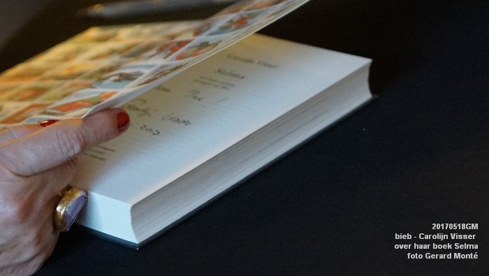 DSC08000-DSC08534- bieb - Carolijn Visser over haar boek Selma - 18mei2017 - foto GerardMontE web