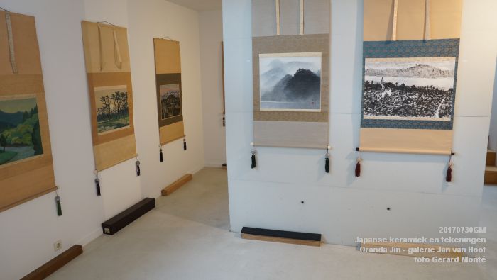 DSC00577- Oranda Jin - keramiek en tekeningen van Japanse schilders - in galerie Jan van Hoof - 30juli2017 - foto GerardMontE web