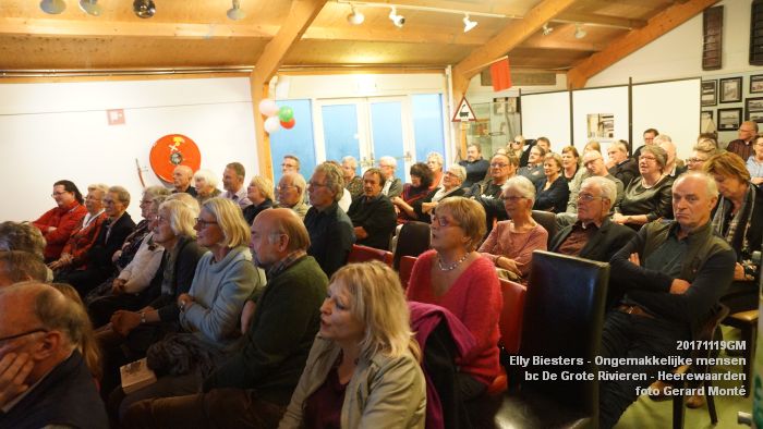gDSC08035- Elly Biesters =Ongemakkelijke mensen=  in bezoekerscentrum De Grote Rivieren - Heerewaarden - 19nov2017 - foto GerardMontE web