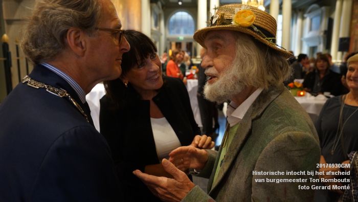 DSC09944- Historische intocht bij het afscheid van burgemeester Ton Rombouts - stadhuis - 30september2017 - foto GerardMontE web