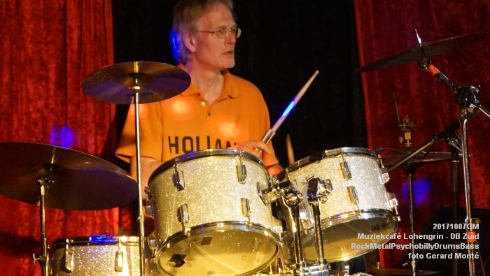 DSC01152- Muziekcafe Lohengrin - RockMetalPsychobillyDrumsBass  - 7oktober2017 - foto GerardMontE web