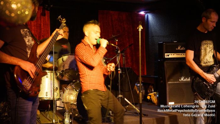 DSC01184- Muziekcafe Lohengrin - RockMetalPsychobillyDrumsBass  - 7oktober2017 - foto GerardMontE web