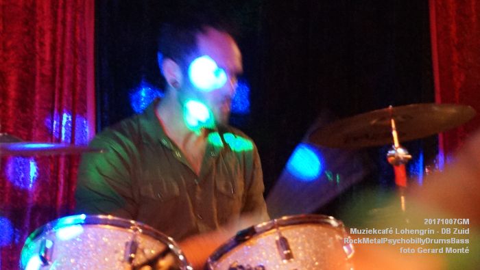 DSC01194- Muziekcafe Lohengrin - RockMetalPsychobillyDrumsBass  - 7oktober2017 - foto GerardMontE web