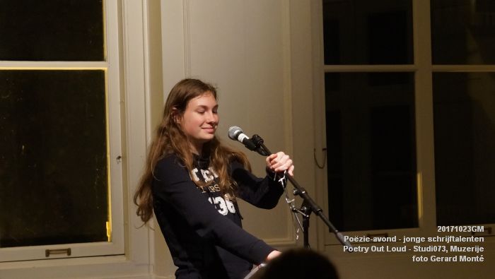DSC03940- Poezie-avond voor jonge schrijftalenten - Poetry Out Loud van Studi073, Muzerije - 23oktober2017 - foto GerardMontE web