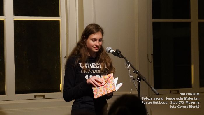 DSC03942- Poezie-avond voor jonge schrijftalenten - Poetry Out Loud van Studi073, Muzerije - 23oktober2017 - foto GerardMontE web