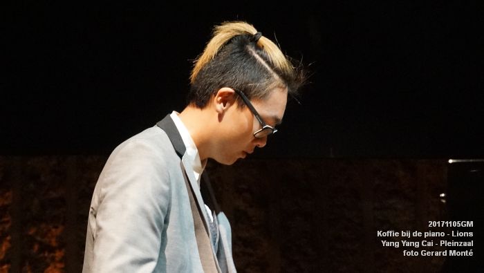 DSC05777- Koffie bij de piano - Yang Yang Cai - Long Long Cheung - Kaat van Steekelenburg - Pleinzaal - 5nov2017 - foto GerardMontE web