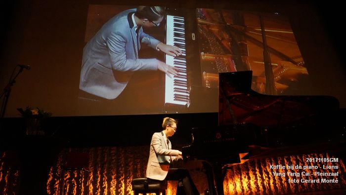 DSC05781- Koffie bij de piano - Yang Yang Cai - Long Long Cheung - Kaat van Steekelenburg - Pleinzaal - 5nov2017 - foto GerardMontE web