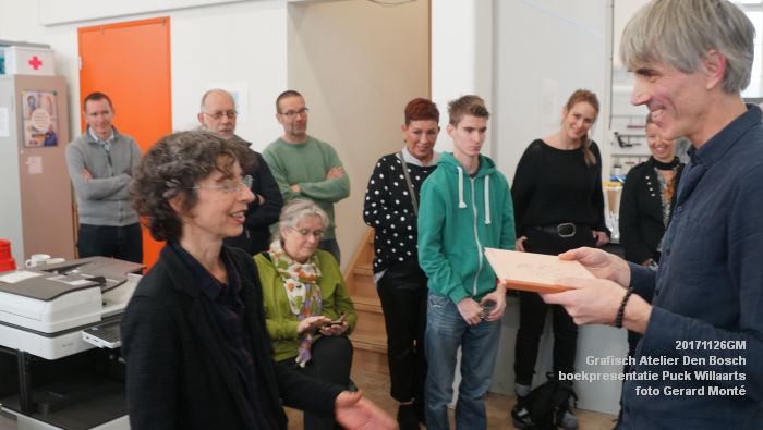 DSC08952- Grafisch Atelier Den Bosch - boekpresentatie tekeningen Puck Willaarts - 26nov2017 - foto GerardMontE web