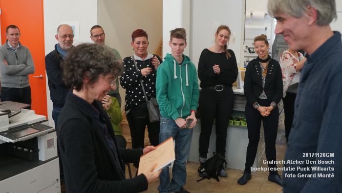 DSC08955- Grafisch Atelier Den Bosch - boekpresentatie tekeningen Puck Willaarts - 26nov2017 - foto GerardMontE web