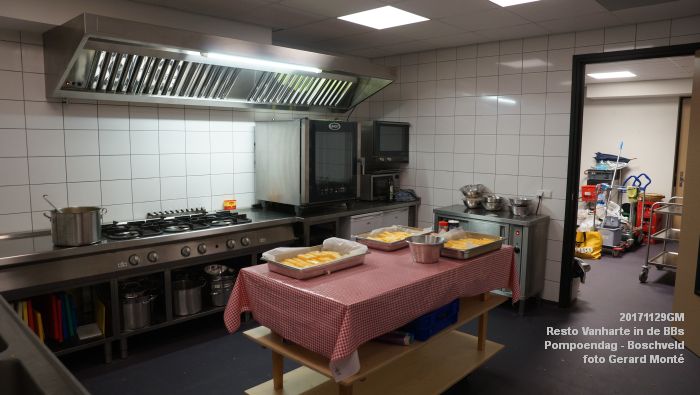DSC09288- Resto Vanharte Pompoendag Boschveld - SOS Rommelmarkt - Hambaken - Kruiskamp - 29nov2017 - foto GerardMontE web DSC09288- Resto Vanharte Pompoendag Boschveld - SOS Rommelmarkt - Hambaken - Kruiskamp - 29nov2017 - foto GerardMontE web