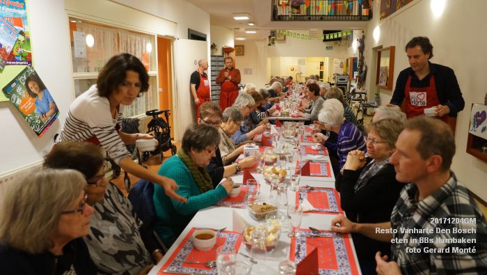 eDSC00117- Resto Vanharte Pompoendag Boschveld - SoS Kringloopwinkel - Hambaken - Kruiskamp - 4dec2017 - foto GerardMontE web eDSC00117- Resto Vanharte Pompoendag Boschveld - SoS Kringloopwinkel - Hambaken - Kruiskamp - 4dec2017 - foto GerardMontE web