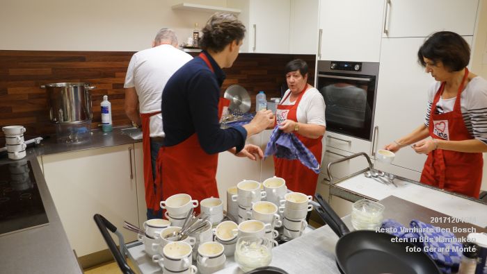 eDSC00125- Resto Vanharte Pompoendag Boschveld - SoS Kringloopwinkel - Hambaken - Kruiskamp - 4dec2017 - foto GerardMontE web eDSC00125- Resto Vanharte Pompoendag Boschveld - SoS Kringloopwinkel - Hambaken - Kruiskamp - 4dec2017 - foto GerardMontE web