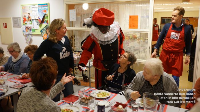 eDSC00155- Resto Vanharte Pompoendag Boschveld - SoS Kringloopwinkel - Hambaken - Kruiskamp - 4dec2017 - foto GerardMontE web eDSC00155- Resto Vanharte Pompoendag Boschveld - SoS Kringloopwinkel - Hambaken - Kruiskamp - 4dec2017 - foto GerardMontE web